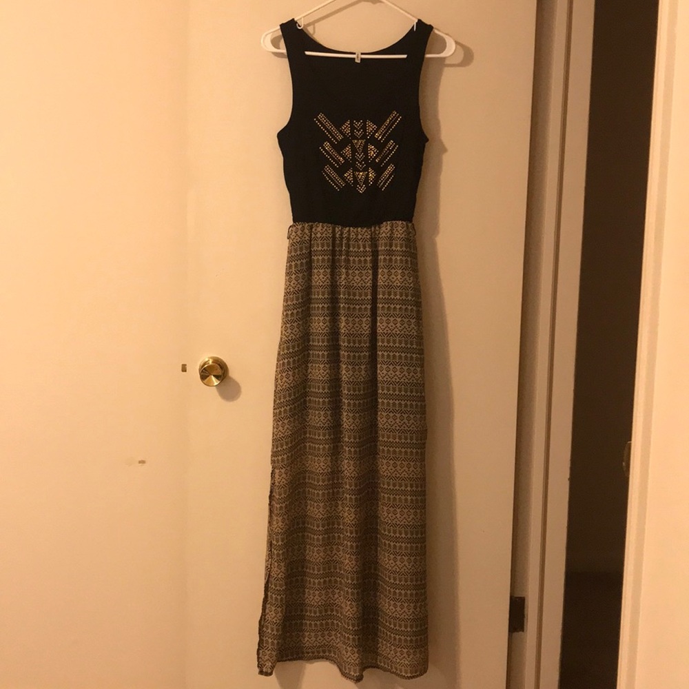 Patterned maxi dress